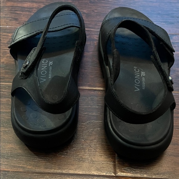Vionic Black Recovery Sandals - Picture 5 of 8